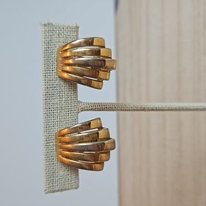 Vintage Erwin Pearl Clip Earrings